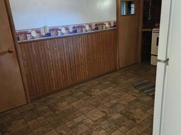(undisclosed Address), Freeport, IL 61032
