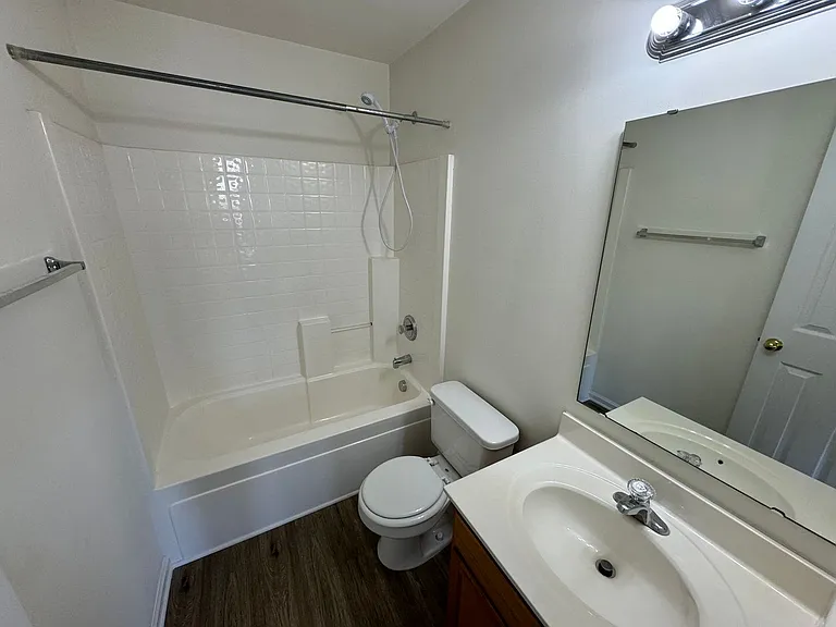 6918 Creft Cir — Photo 11
