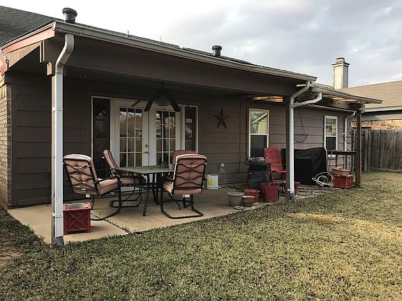 2nd image of 5523 Twin Timbers Dr