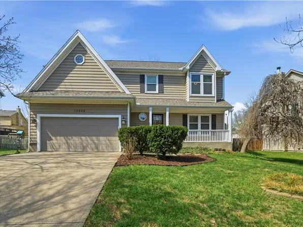 15204 Outlook St, Overland Park, KS 66223