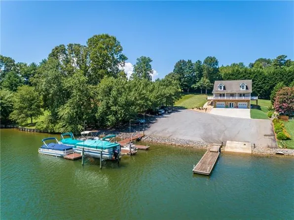 1213 Lake Vista Ln, Taylorsville, NC 28681