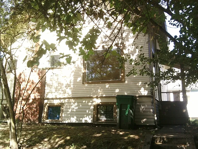 5500 12th Ave NE — Photo 8