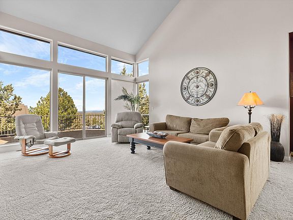 5th image of 10879 Village Loop