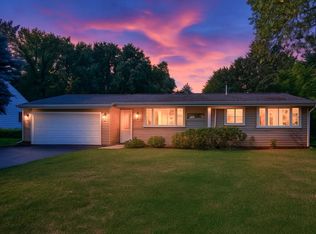 7925 Sunkist Blvd N, Brooklyn Park, MN 55444