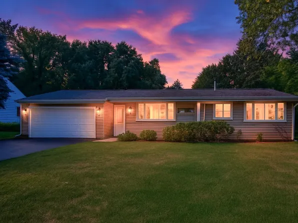7925 Sunkist Blvd N, Brooklyn Park, MN 55444