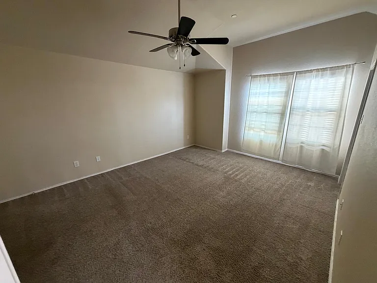 1139 Landon Ln — Photo 57