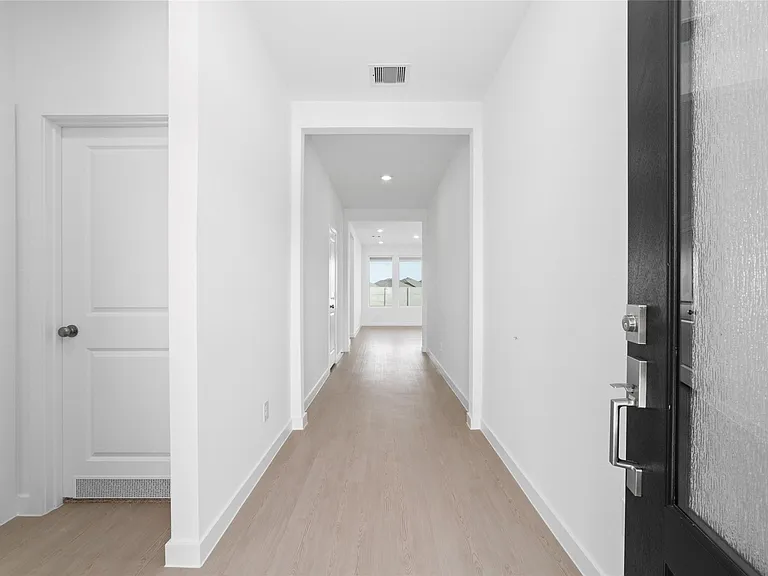 6738 Violet Clover Ave — Photo 3