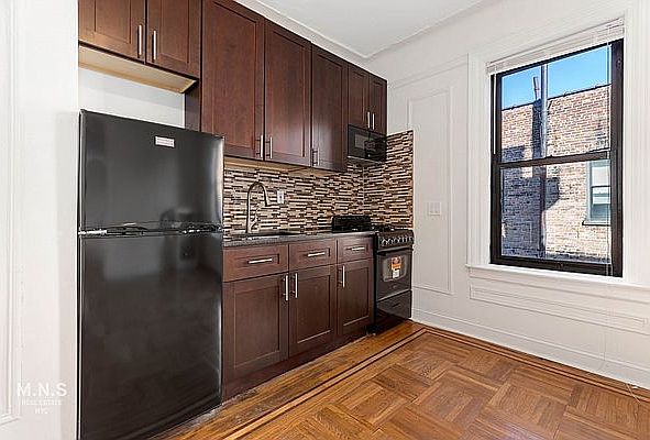 2nd image of 5 Seaman Ave APT F