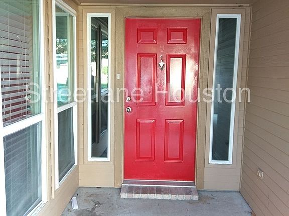 3rd image of 7503 Epsom Downs Dr