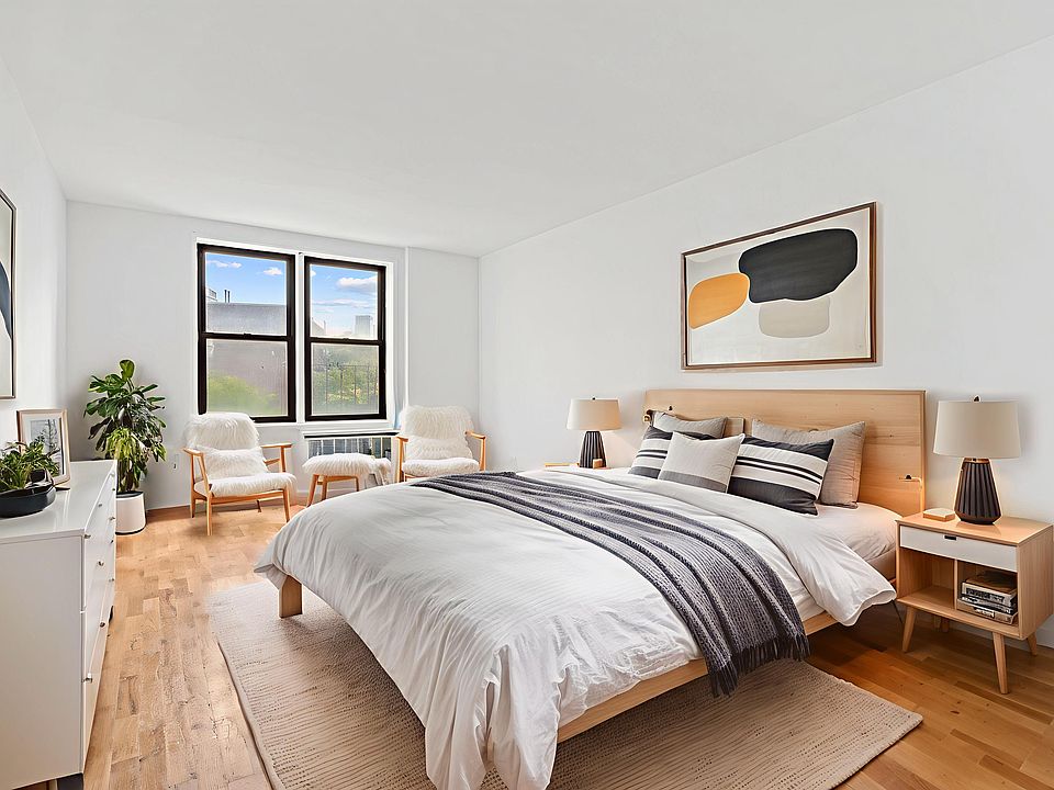 1st image of 165 Christopher St APT 4F