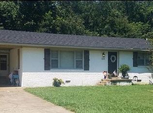 213 Thomas St, Lexington, TN 38351