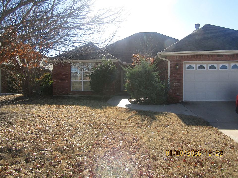 1st image of 3711 NE Bradford St