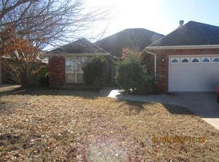 3711 NE Bradford St, Lawton, OK 73507