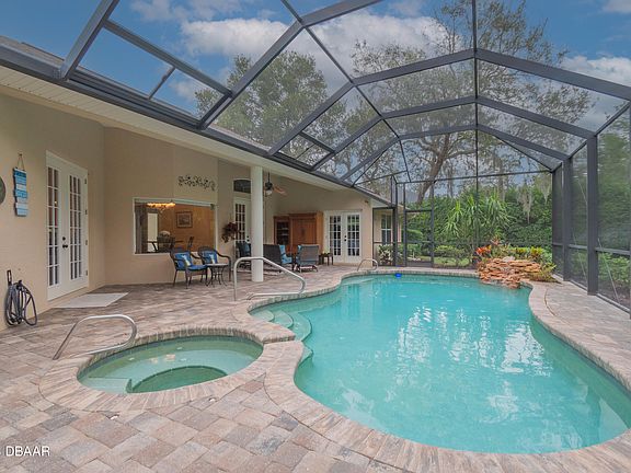 2nd image of 3637 Christa Ct