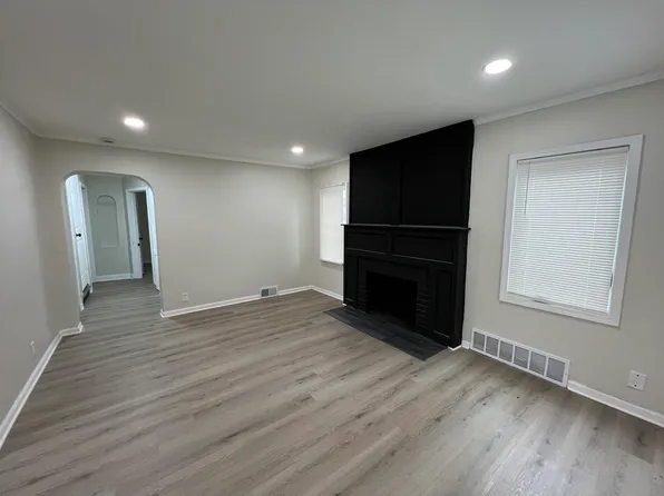 19204 Plainview Ave, Detroit, MI 48219