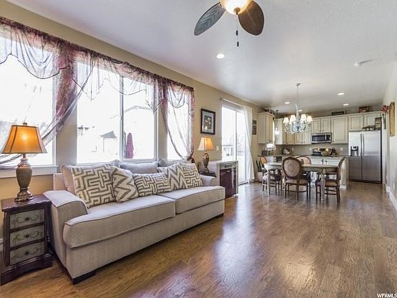 5th image of 5442 W Meadowside Dr