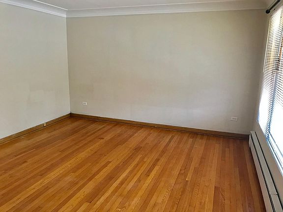 4th image of 6634 W Belmont Ave APT 1