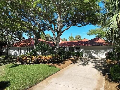 1200 Poitras Dr Photo 1