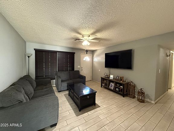 4th image of 2030 N 47TH Avenue