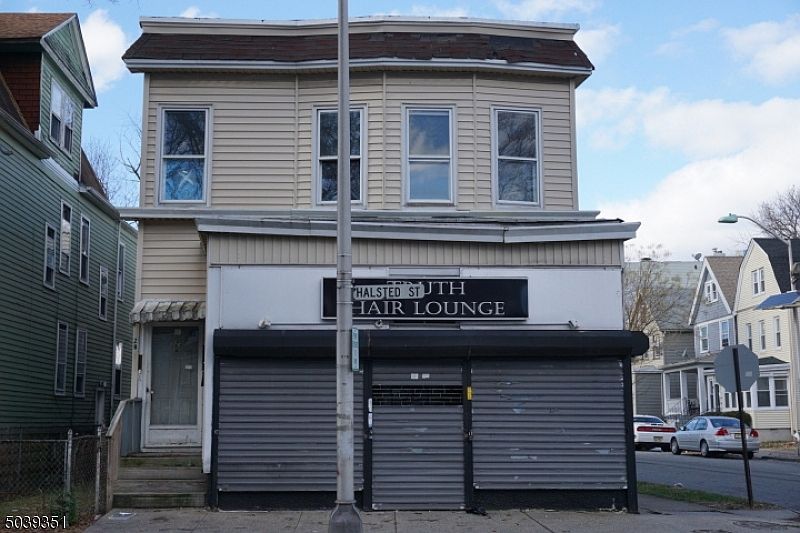 1st image of 275 Halsted St
