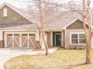 2 Simpson Pl, Shenandoah, IA 51601