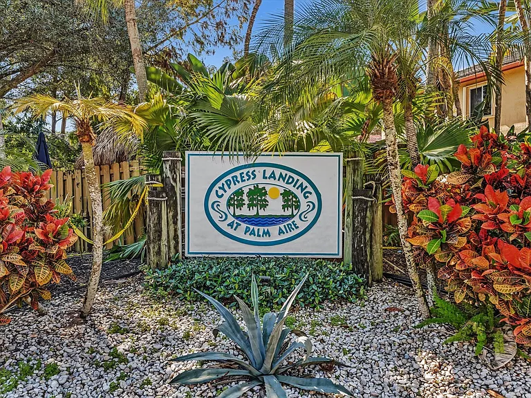 1449 Banyan Cir — Photo 38