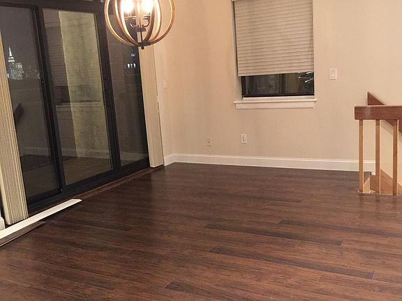 LOTS OF NATURAL LIGHT