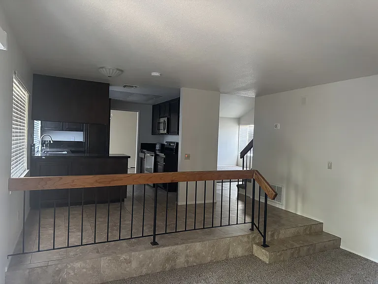 9340 Honeywood Ct — Photo 4