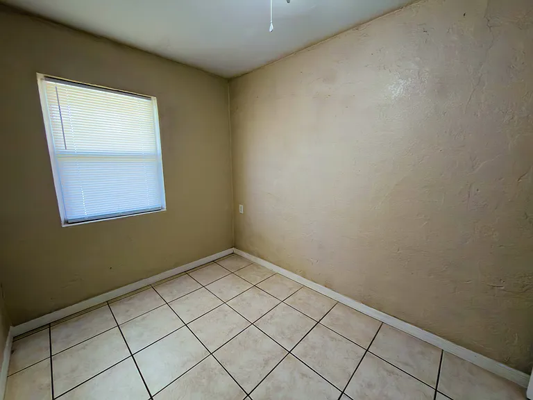 409 Grant St — Photo 24