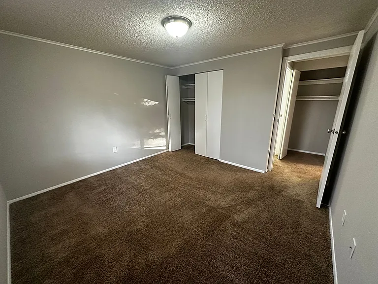 Poplar Ridge Apartments — Photo 59