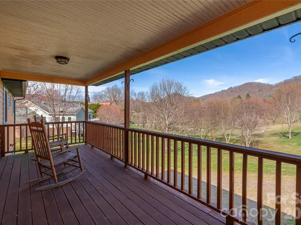 57 Gloria Way, Waynesville, NC 28785