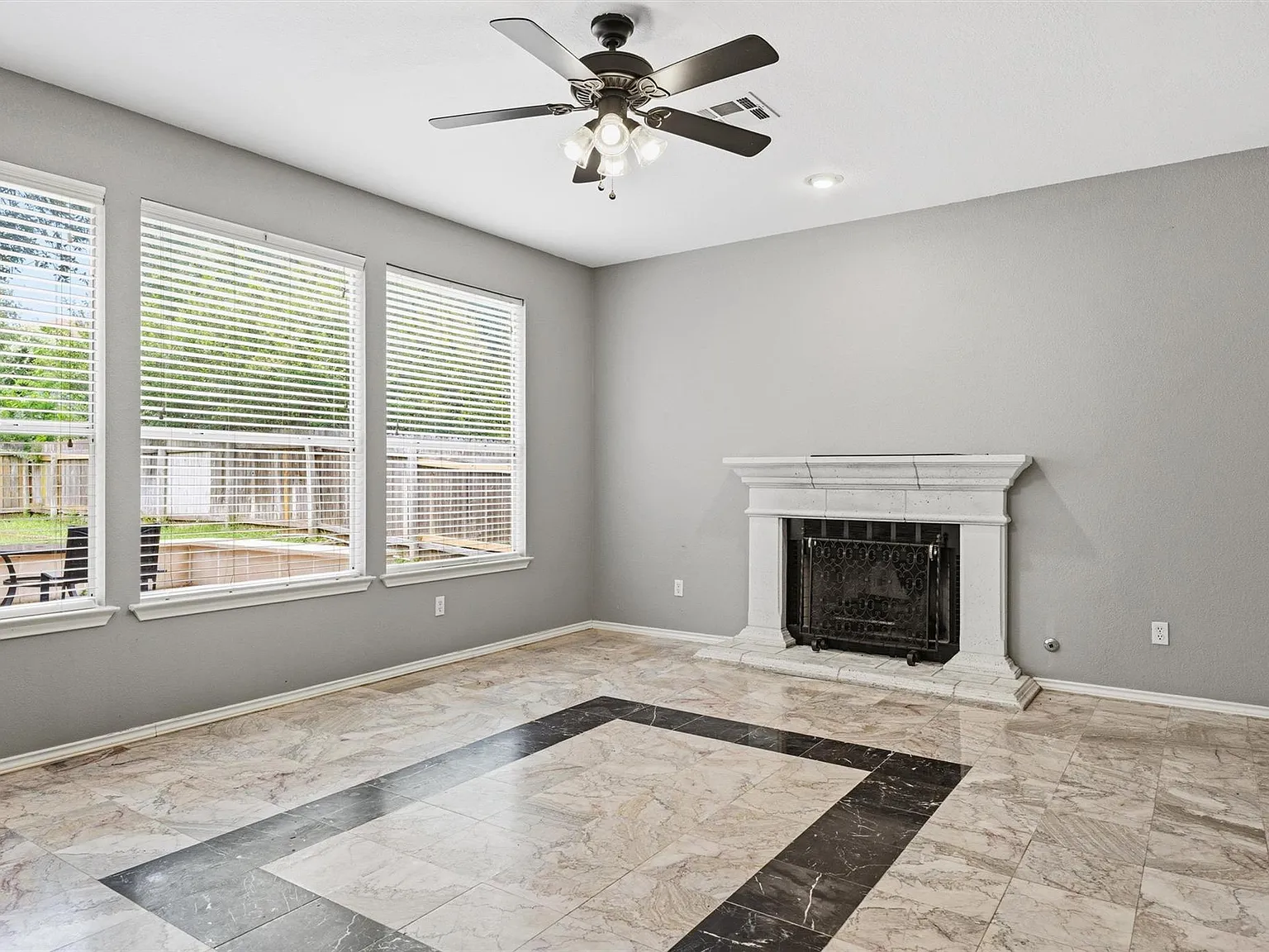 4 bed, 2.5 bath, 2769 sqft, $2,750 — Photo 4