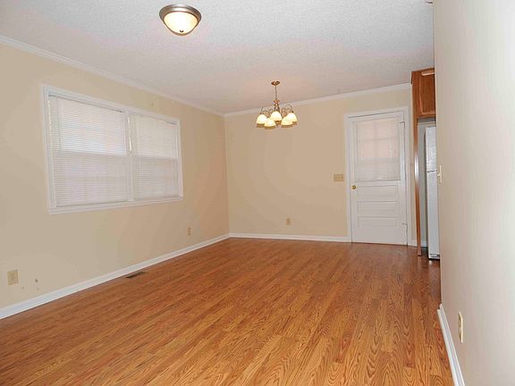 Dining Room /Computer Room