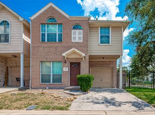 206 Sydnor St, Houston, TX 77020