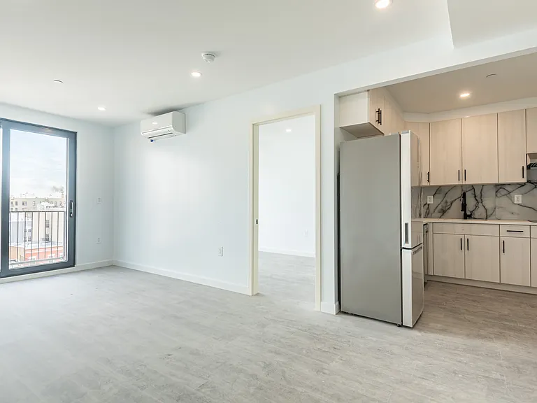 30-43 31st St #6C — Photo 7