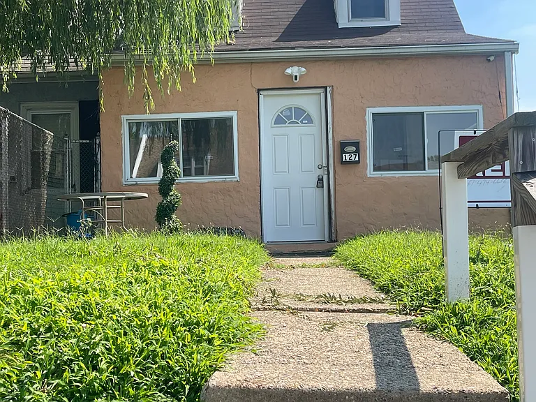 127 Brainerd Blvd — Photo 1