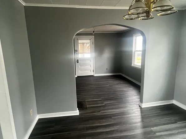 210 Marlborough Rd, Syracuse, NY 13206