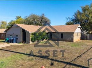 10900 Bel Air Pl, Oklahoma City, OK 73120