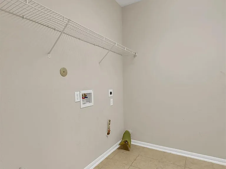 9314 Fanwick Ct — Photo 40