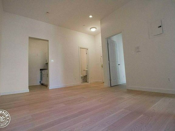 4th image of 669 E 21st St #T4