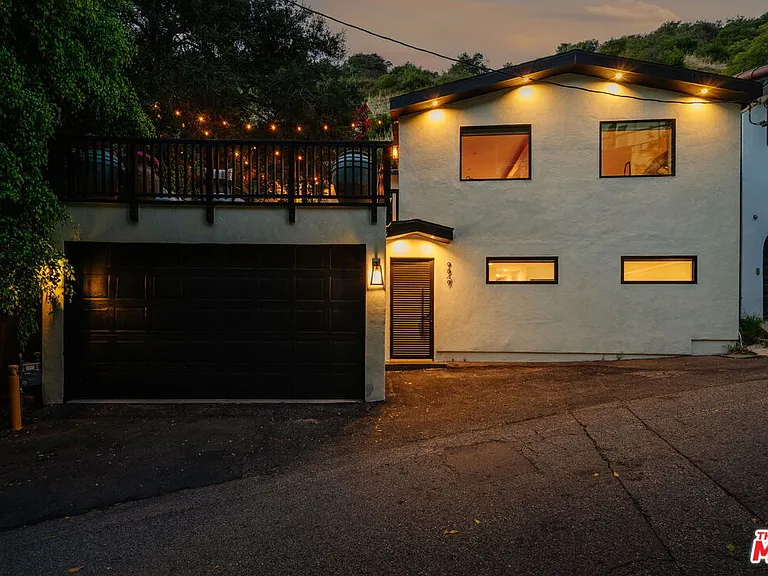 9849 Portola Dr — Photo 23