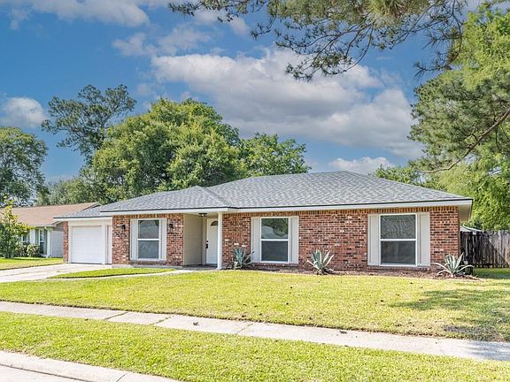 3rd image of 224 Brian Dr
