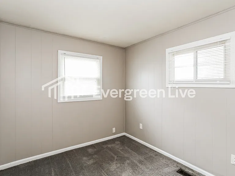2534 Adams Rd — Photo 8