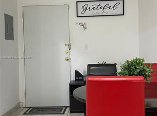 Kendall Acres Condo Bldg, Miami, FL 33176