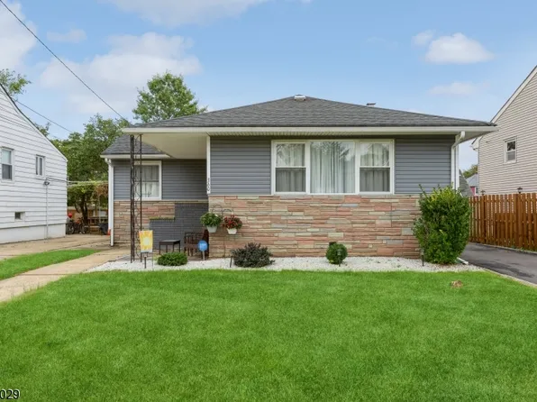 360 Grove Ave, Bound Brook Boro, NJ 08805