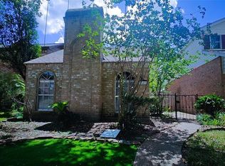 4607 Cashel Castle Dr, Houston, TX 77069