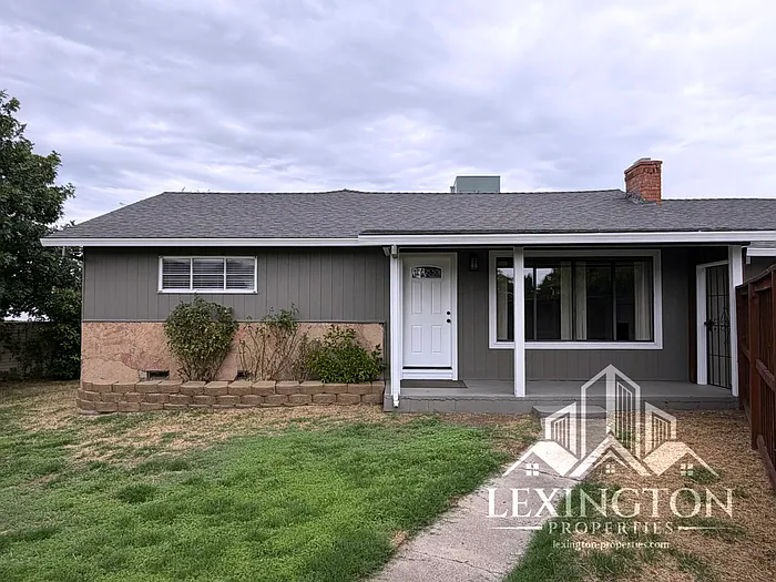 3 bed, 1.0 bath, 1800 sqft, $2,175 — Photo 2