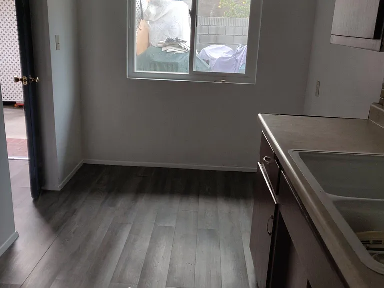 4038 1/2 Sequoia St — Photo 6