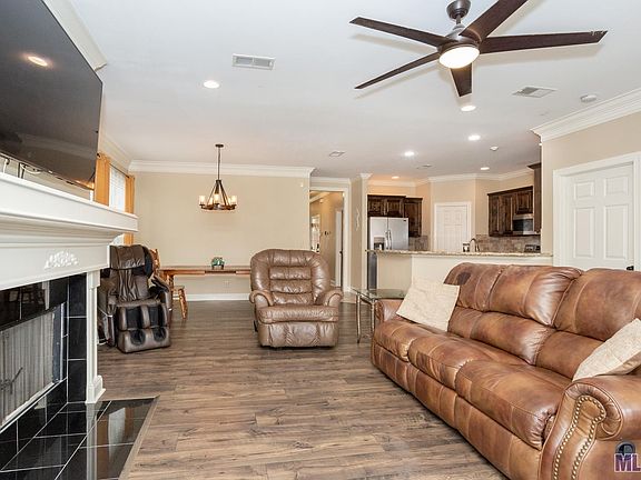 2nd image of 28437 Evangeline Ln