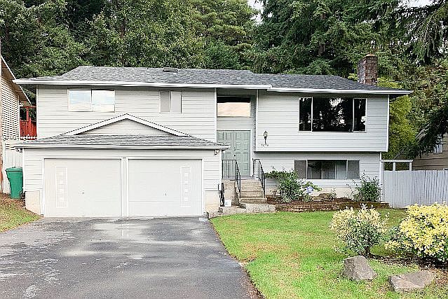 1st image of 13050 23rd Ave NE
